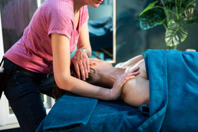Massage Sur-mesure Epaules Les Mains de Sophie